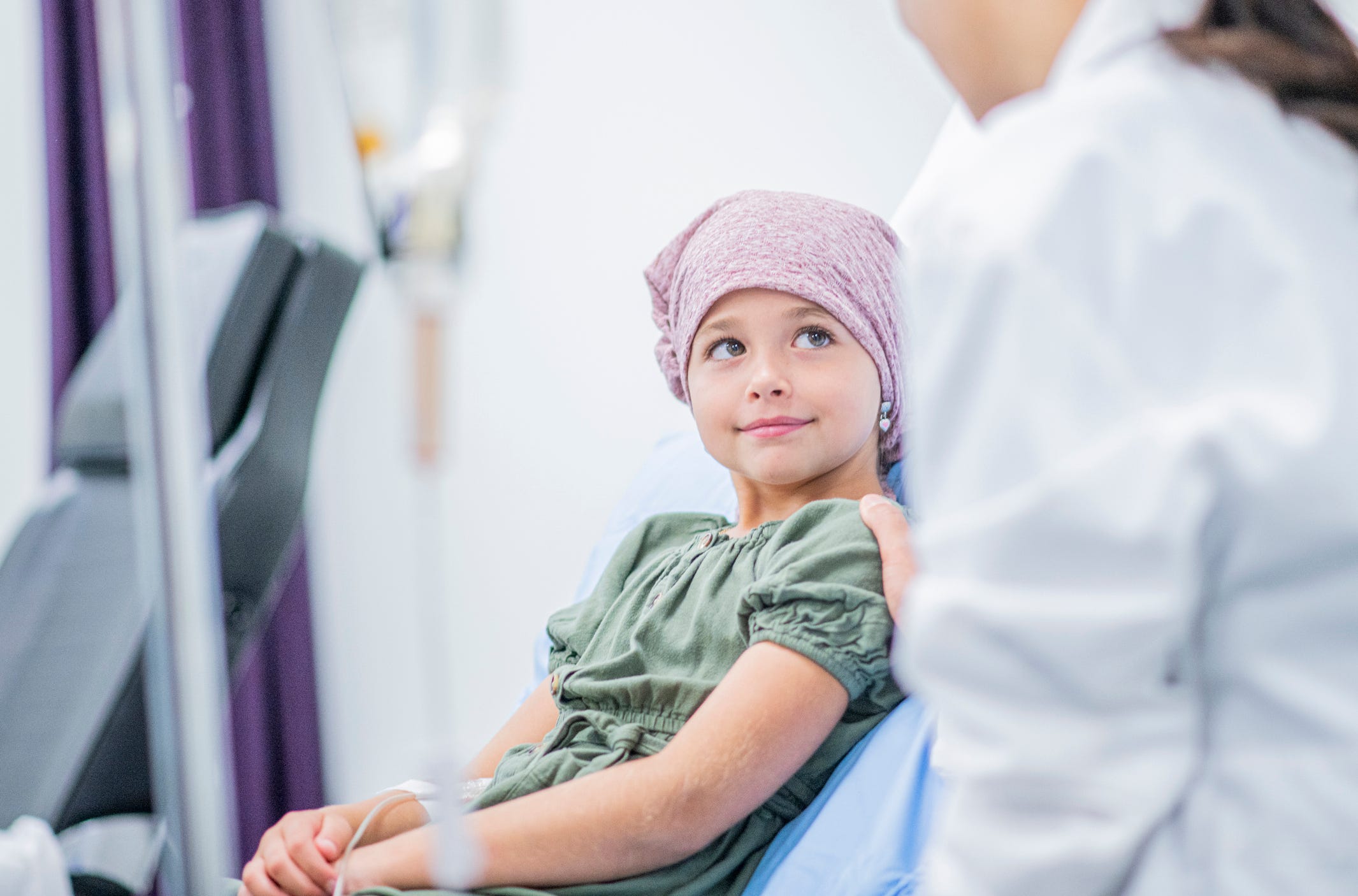 درمان سرطان خون در کودکان چگونه است؟